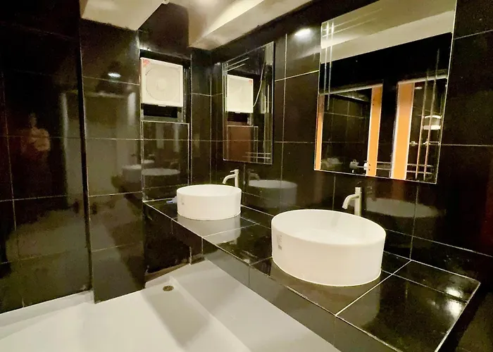 Noc House Hostal *