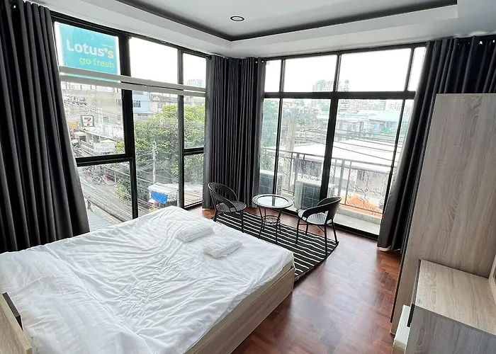 Noc House *